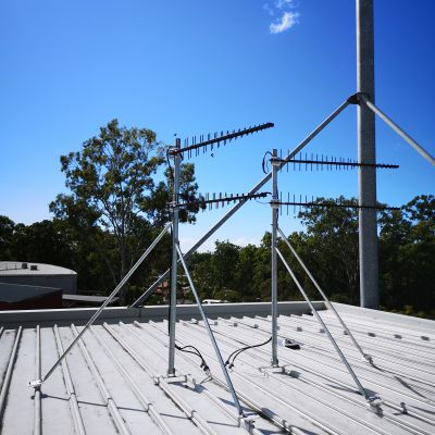 Blackhawk LPDA antennas providing in-building coverage